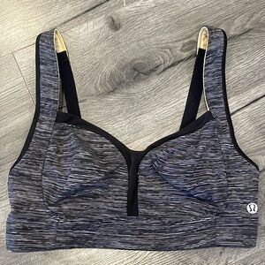 Lululemon size 32DD black sport bra